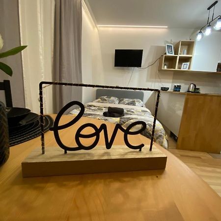 Love Glow Studio Краков Экстерьер фото